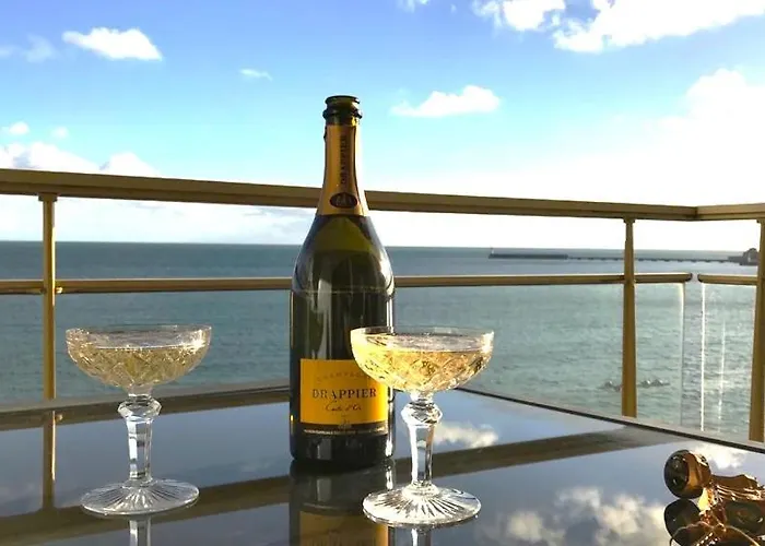 Les Soleils Apartment