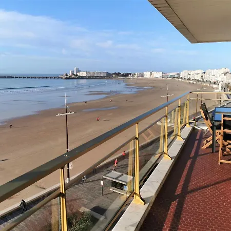 Les Soleils Ле-Сабль-д’Олон