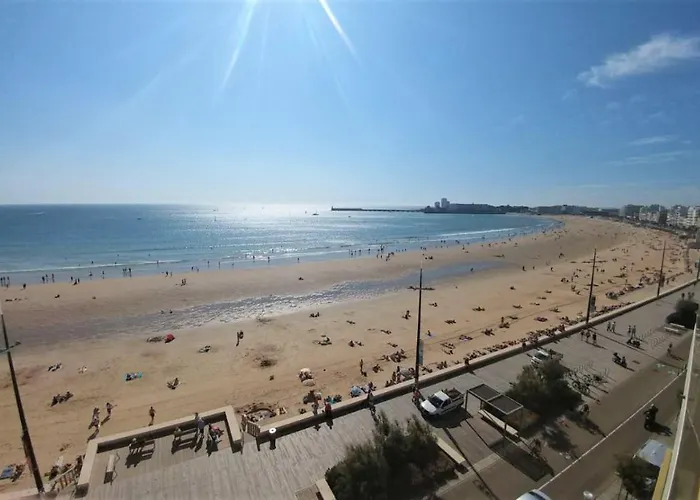 Les Soleils Daire Les Sables-dʼOlonne